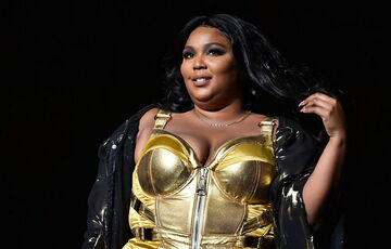 Певица Lizzo объявила о завершении музыкальной карьеры Певица Lizzo объявила о завершении музыкальной карьеры