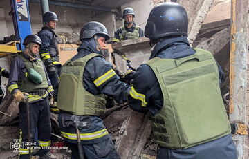 Появились первые фото последствий утреннего удара по Кривому Рогу Появились первые фото последствий утреннего удара по Кривому Рогу
