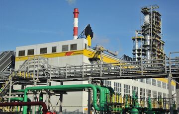 В Самарской области после атаки БПЛА загорелся Новокуйбышевский НПЗ В Самарской области после атаки БПЛА загорелся Новокуйбышевский НПЗ