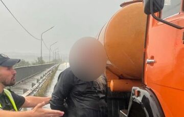 Пьяный священник совершил ДТП в Черновицкой области и напал на патрульную