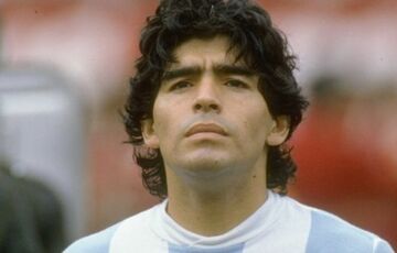 Футболистка, отказавшаяся почтить память Марадоны, заявила о смертельных угрозах в свой адрес Футболистка, отказавшаяся почтить память Марадоны, заявила о смертельных угрозах в свой адрес