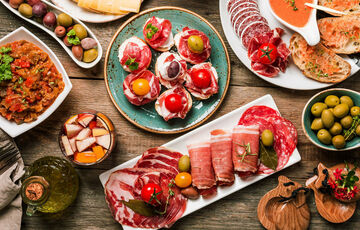 Кафе и рестораны в Одессе будут работать до 23 часов Кафе и рестораны в Одессе будут работать до 23 часов