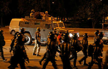 ОМОН задержал больше 500 человек во время протестов в Беларуси 