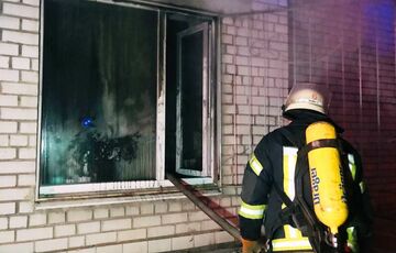 З реанімації виносили на руках: в Запоріжжі загорілася обласна лікарня - ВІДЕО