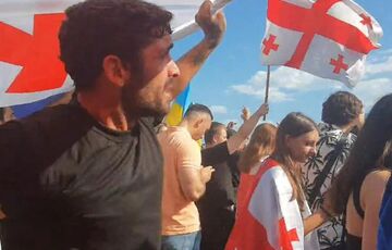 У Грузії поліцейські затримали учасників мітингу проти прибуття лайнера із громадянами РФ