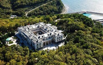 Фильм Навального о дворце Путина за сутки посмотрели более 25 миллионов человек - ВИДЕО