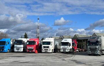 Поляки заблокували для України 4 пункти пропуску Поляки заблокували для України 4 пункти пропуску