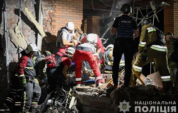 В Запорожье выросло количество пострадавших в результате удара по гостиничному комплексу В Запорожье выросло количество пострадавших в результате удара по гостиничному комплексу
