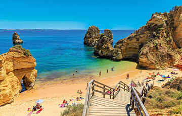 Португалия открывает границы для украинских туристов