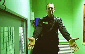 Пропагандистские СМИ сообщили, что Навальный умер вчера, но затем стали исправлять новости