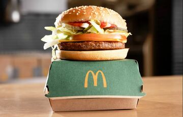 McDonaldʼs подает заявку на регистрацию товарного знака в России, но не возвращается на рынок