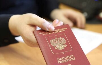 На Луганщині окупанти загрожують випускникам без паспорта РФ недопуском до іспитів