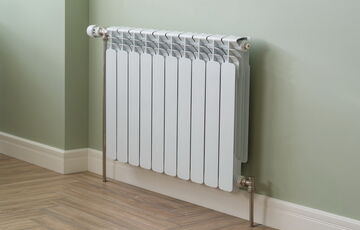 В пяти районах Киева проблемы с теплоснабжением после российского обстрела