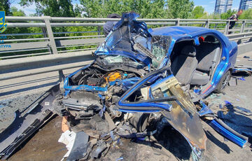 У Києві в моторошній ДТП загинула 1,5-річна дитина, вагітна жінка в реанімації (фото)