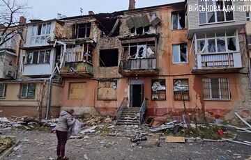 При обстреле Херсона погиб еще один гражданский При обстреле Херсона погиб еще один гражданский