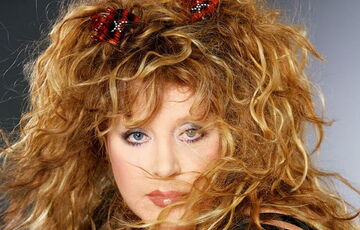 ”Вы обо мне еще услышите!”: Пугачева ответила хейтерам