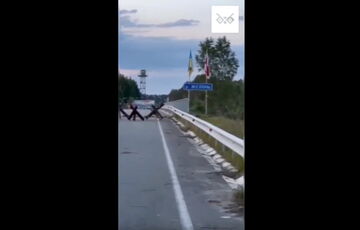 В Беларуси пограничники начали агитацию с рецептом борща. Украинцы поставили их на место (видео)