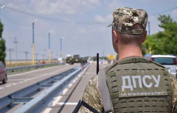 С завтрашнего дня мужчинам без военного билета запретят выезд за границу