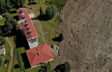 В Грузии в результате оползня погибла украинка, ее ребенок пропал