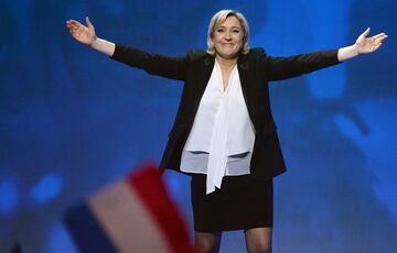 Соратник Ле Пен відреагував на вирок суду, порівнявши її з Ісусом