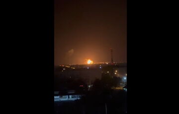 В Краснодарском крае после атаки дронов повреждены НПЗ и военный аэродром: фото, видео В Краснодарском крае после атаки дронов повреждены НПЗ и военный аэродром: фото, видео