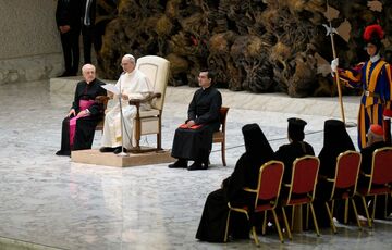 Папа Лев XIV запропонував посередництво Ватикану в завершенні воєн