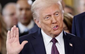 Трамп призвал Путина остановить войну Трамп призвал Путина остановить войну