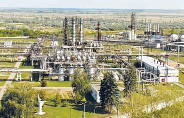 У Росії фіксують пожежу в районі Нєфтєгорського газопереробного заводу