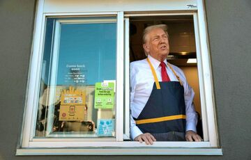 Трамп отдаляется от урегулирования войны России в Украине, - The Guardian