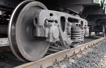 Под Белгородом сошел с рельсов грузовой поезд