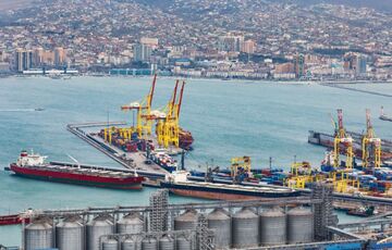 ”Транснефть” остановила прокачку нефти в порт Новороссийск после атаки дронов