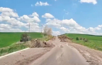 ”Дорога жизни” не отрезана: Гайдай опроверг фейк о выходе оккупантов на трассу Лисичанск-Бахмут