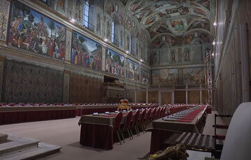 В Ватикане начинается конклав, на котором должны избрать 267-го Папу Римского