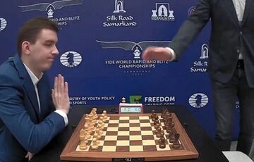 Польський шахіст відмовився тиснути руку росіянину під час чемпіонату світу