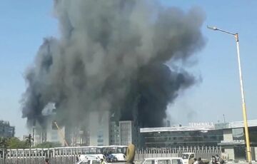 У найбільшого виробника вакцин AstraZeneca в Індії, сталася пожежа на виробництві У найбільшого виробника вакцин AstraZeneca в Індії, сталася пожежа на виробництві