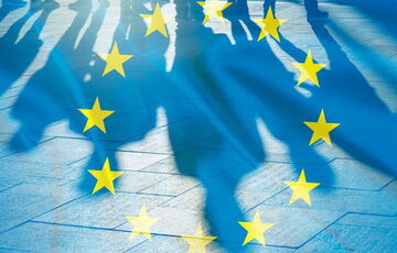 ЕС разрабатывает беспрецедентный план, по которому Украина может получить членство уже в 2027, - Politico