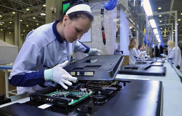 В России из-за санкций остановил работу китайский завод по сборке телевизоров Philips, Sony и Sharp В России из-за санкций остановил работу китайский завод по сборке телевизоров Philips, Sony и Sharp