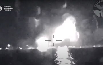 У ГУР показали, як нищили російські катери у Криму сьогодні вночі: відео