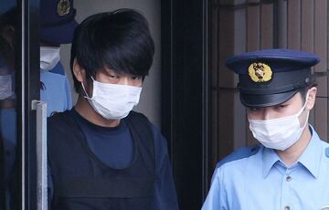 Убийцу Синдзо Абэ приговорили к пожизненному заключению