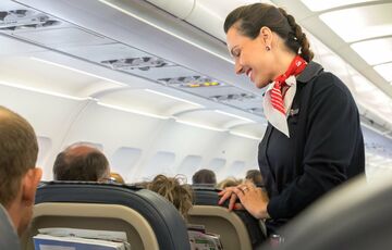 Всемирный день бортпроводника: история праздника
