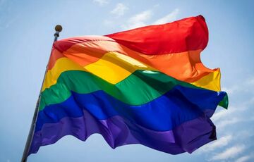 У Грузії підписали закони, що обмежують права ЛГБТ