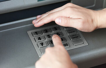 В киберполиции рассказали как мошенники крадут данные банковских карт В киберполиции рассказали как мошенники крадут данные банковских карт