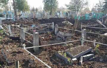 Російські військові обстріляли цвинтар у Краматорську