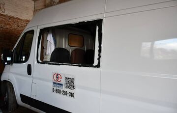 Росіяни атакували енергооб'єкт у Чернігівській області, а потім і енергетиків, які приїхали ремонтувати Росіяни атакували енергооб'єкт у Чернігівській області, а потім і енергетиків, які приїхали ремонтувати