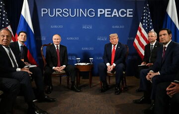 ”Более чем отвратительно”: известный спортсмен отреагировал на то, как Трамп встретил Путина на Аляске