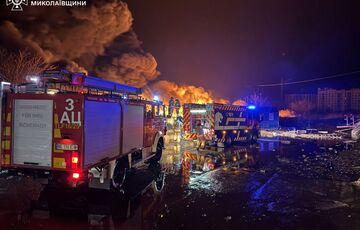 Спасатели показали последствия удара по Николаеву