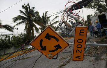 Из-за сверхмощного урагана на Кубе без света остались 11 миллионов человек: ВИДЕО