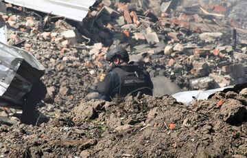 Российские военные повредили в Харькове поликлинику и учебное заведение