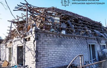 Россияне атаковала авто с гражданскими в Запорожском районе: ранены два человека