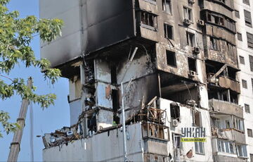 Взрыв в Киеве: в высотке снова что-то горит (видео)
